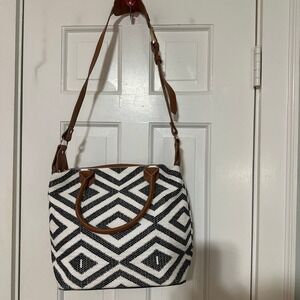 Tribe Alive shoulder bag